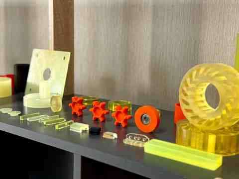 ชิ้นส่วนยางและ PU สั่งผลิตแบบ Reverse Engineering